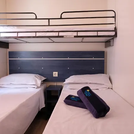 Happy Camp Mobile Homes In 캠프장 *