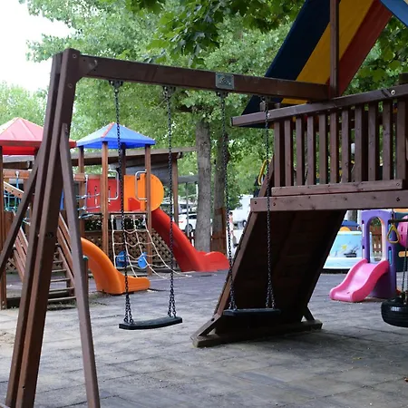 Happy Camp Mobile Homes In مكان تخييم