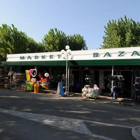 مكان تخييم Happy Camp Mobile Homes In