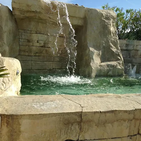 Happy Camp Mobile Homes In مكان تخييم ريتشيوني